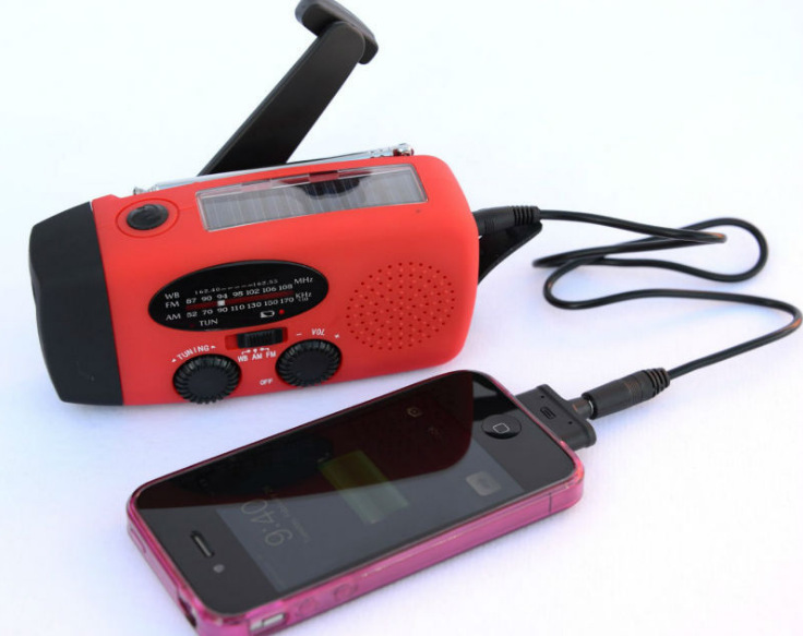 Solar Hand-Crank Emergency Radio Torch & USB Charger